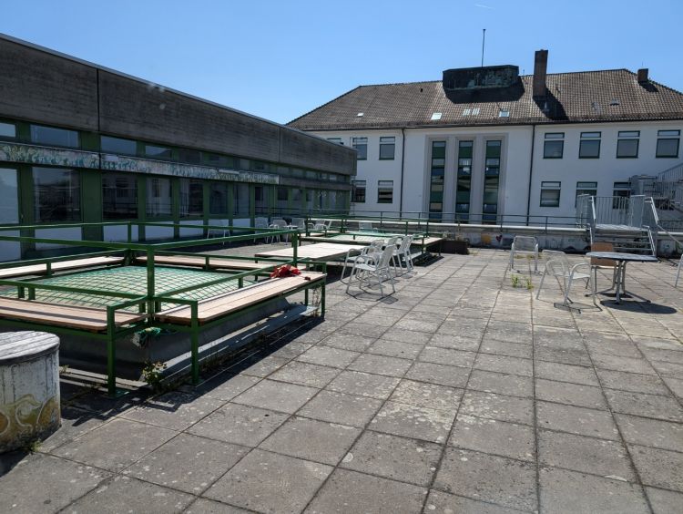 Die Dachterrasse für die Kollegstufe gibt es immer noch
